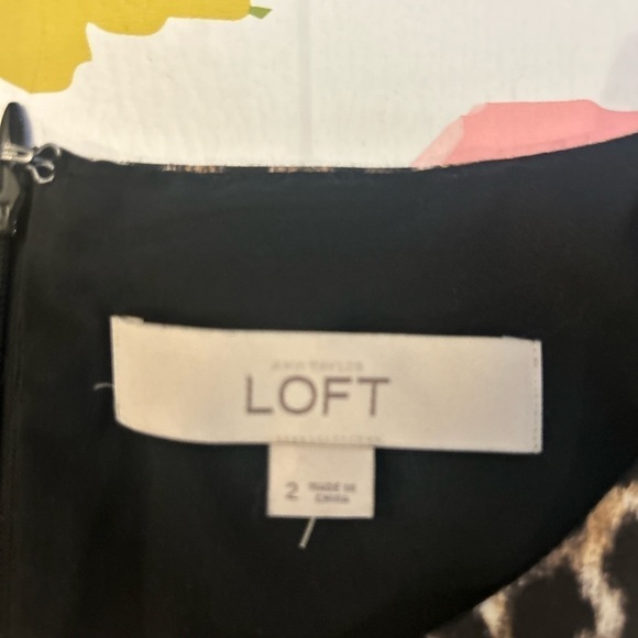 Loft ANN TAYLOR
Black Brown Cream
Leopard Cheetah
Animal Print Sheath
Dress sz 2 - Picture 5 of 8